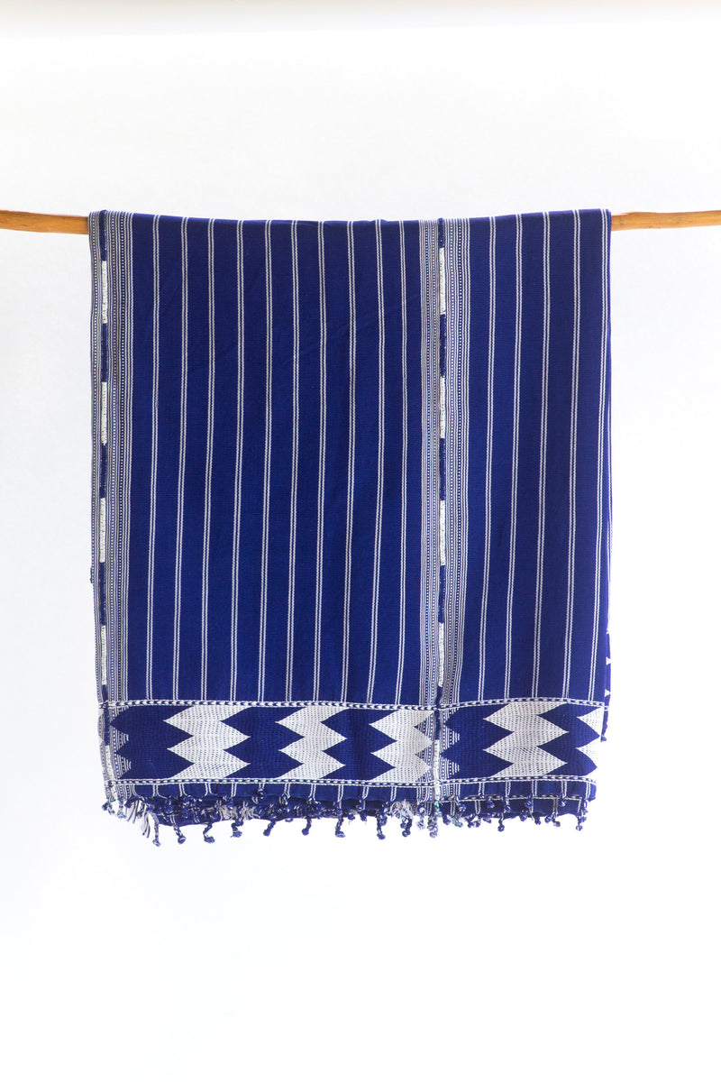 Tagesdecke oder Tischdecke von Zacualpa deep blue