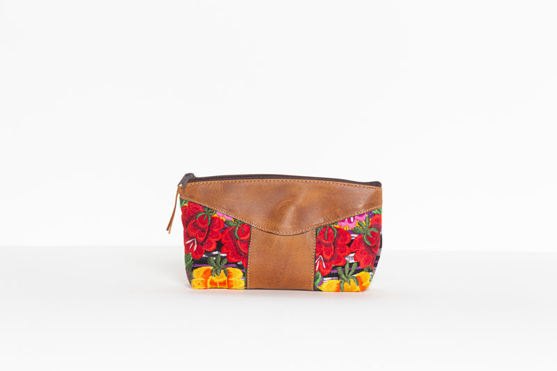 Kosmetiktasche mit braunem Blumenleder