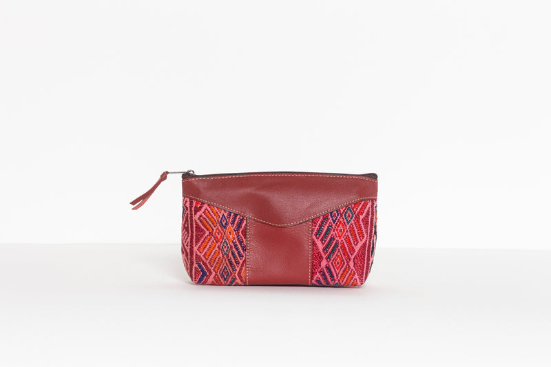 Kosmetiktasche aus rotem Leder mit Rot